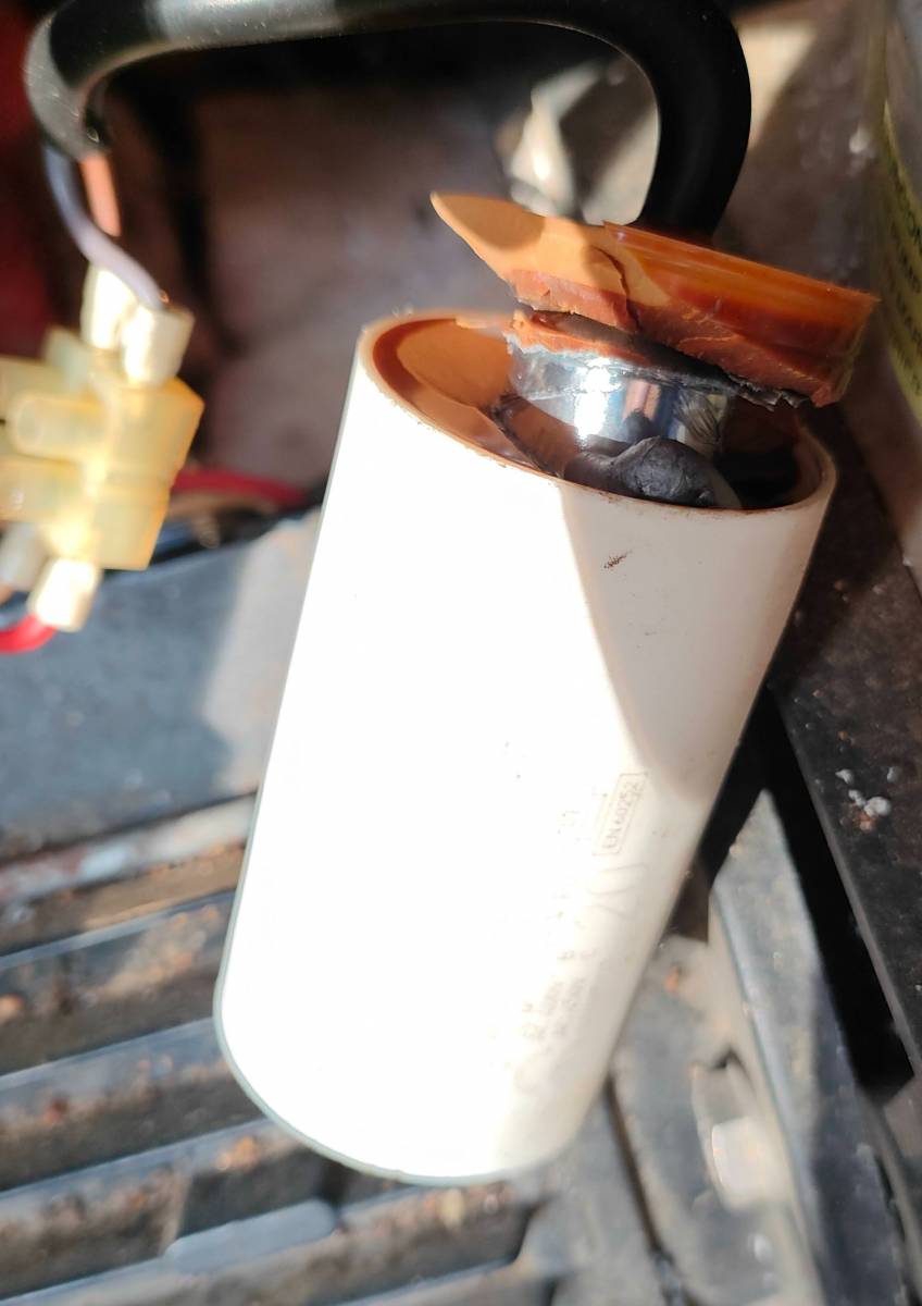 remplacement d'un condensateur de pompe de puits à rodez en aveyron